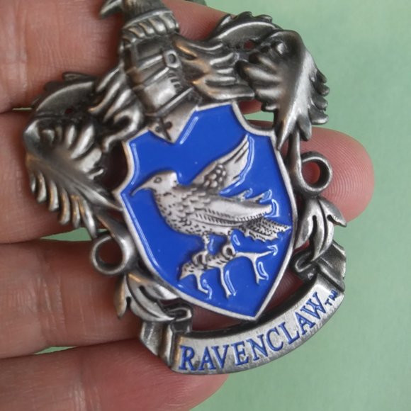 Ravenclaw Harry Potter Coat of Arms for Ravenclaw key fob WBEI - Picture 6 of 10
